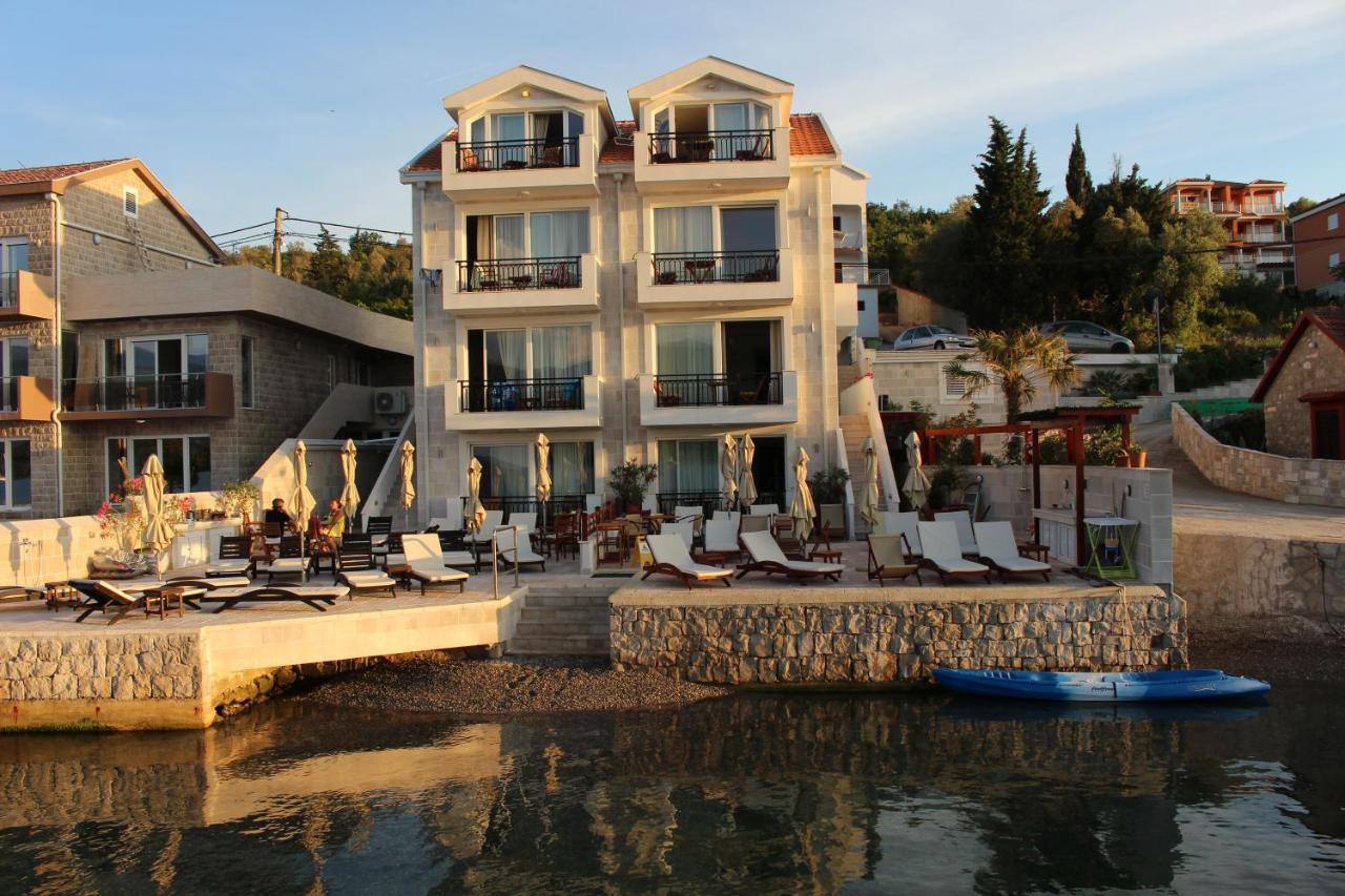 Apartments Harmonia Tivat Eksteriør bilde