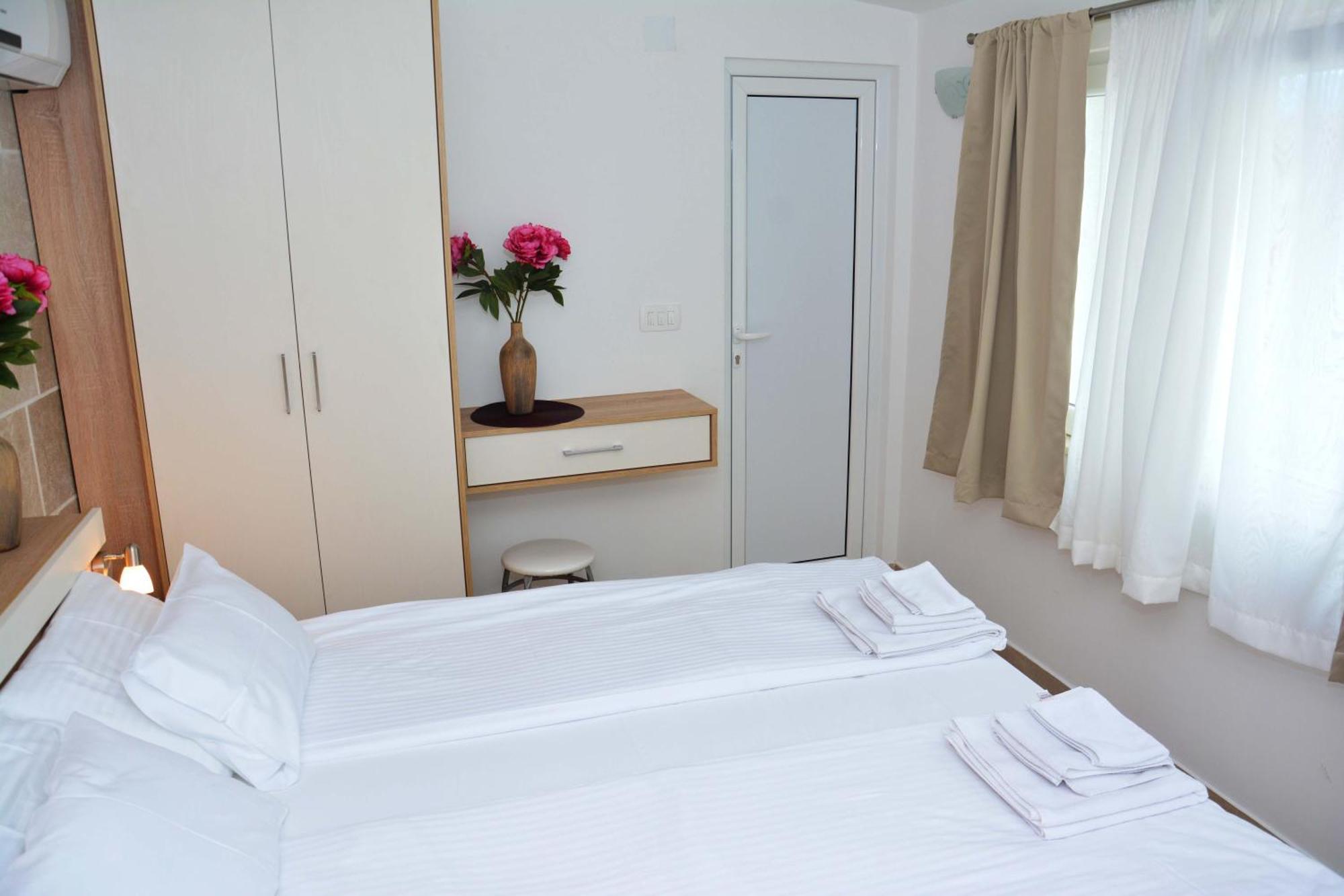 Apartments Harmonia Tivat Rom bilde