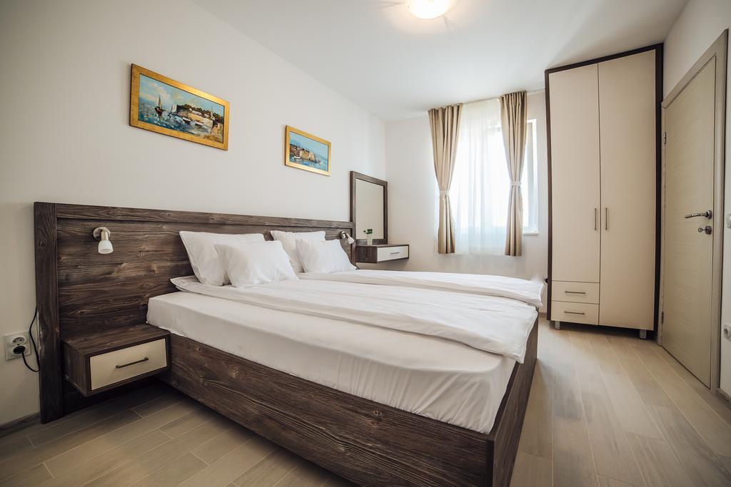 Apartments Harmonia Tivat Eksteriør bilde