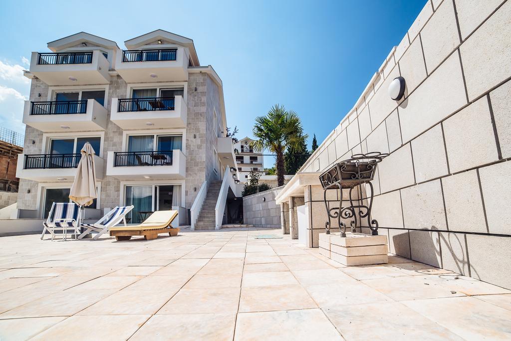 Apartments Harmonia Tivat Eksteriør bilde