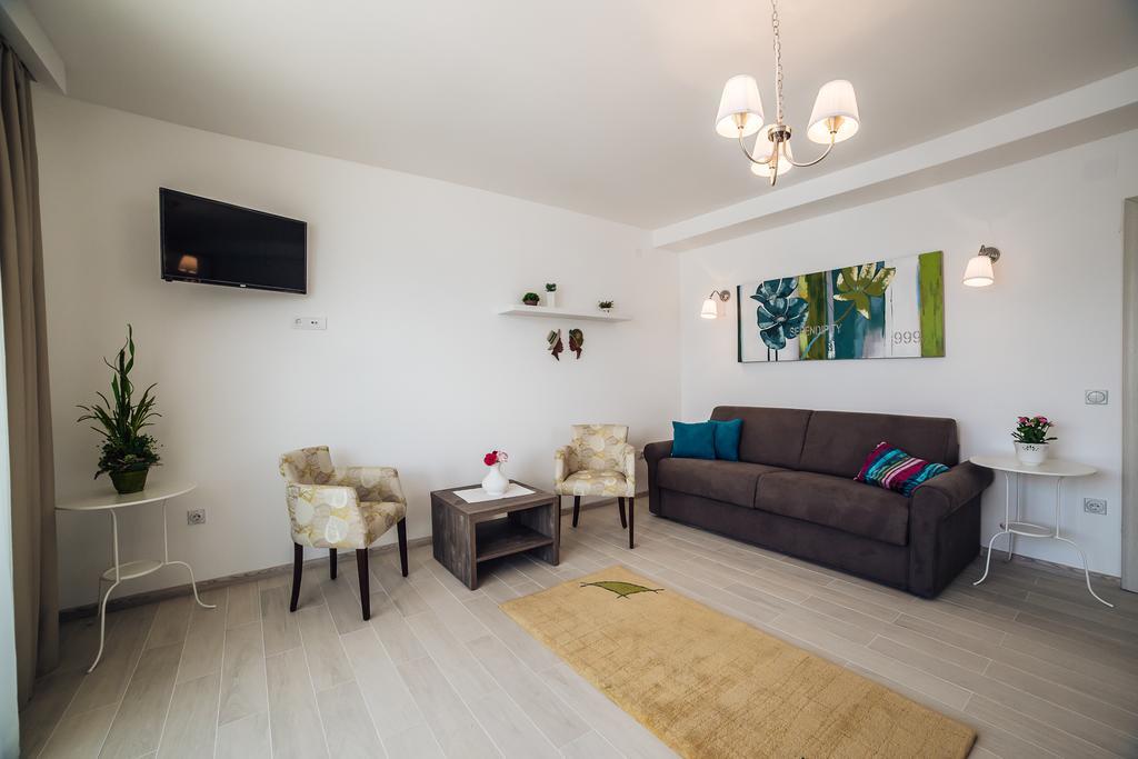 Apartments Harmonia Tivat Eksteriør bilde