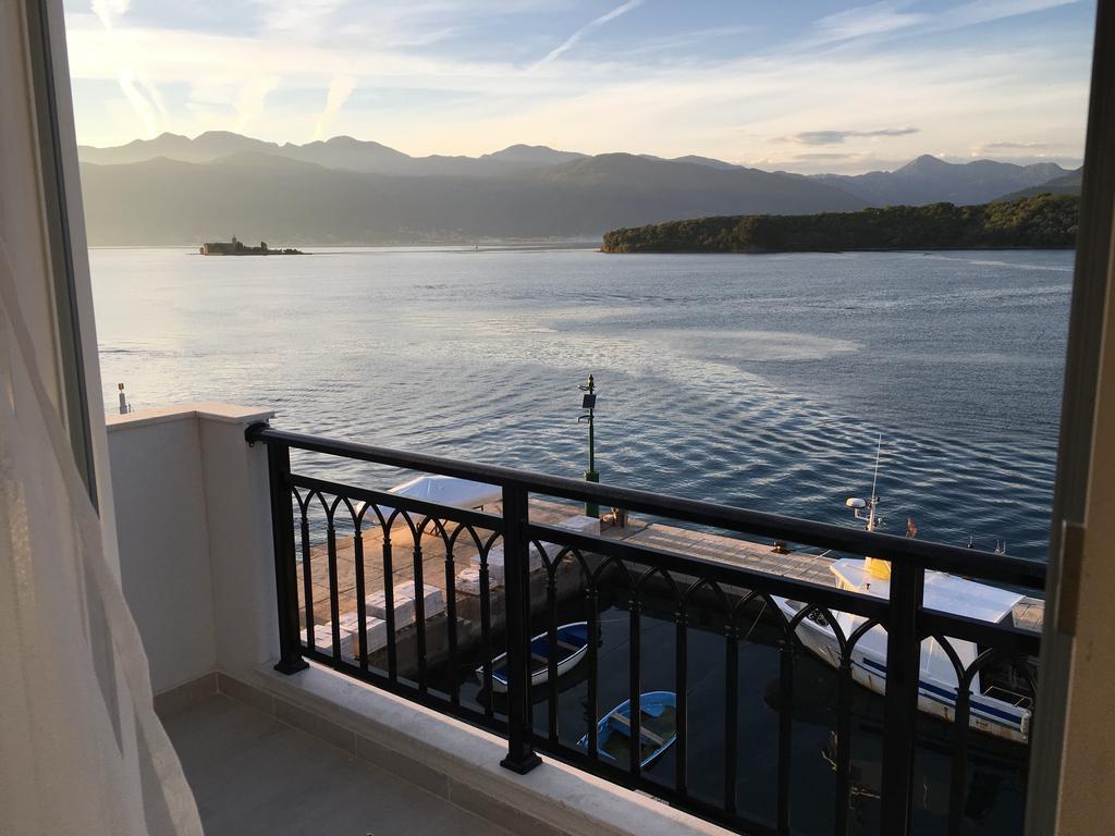 Apartments Harmonia Tivat Eksteriør bilde