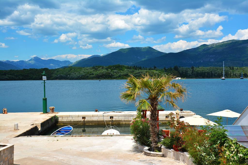 Apartments Harmonia Tivat Eksteriør bilde