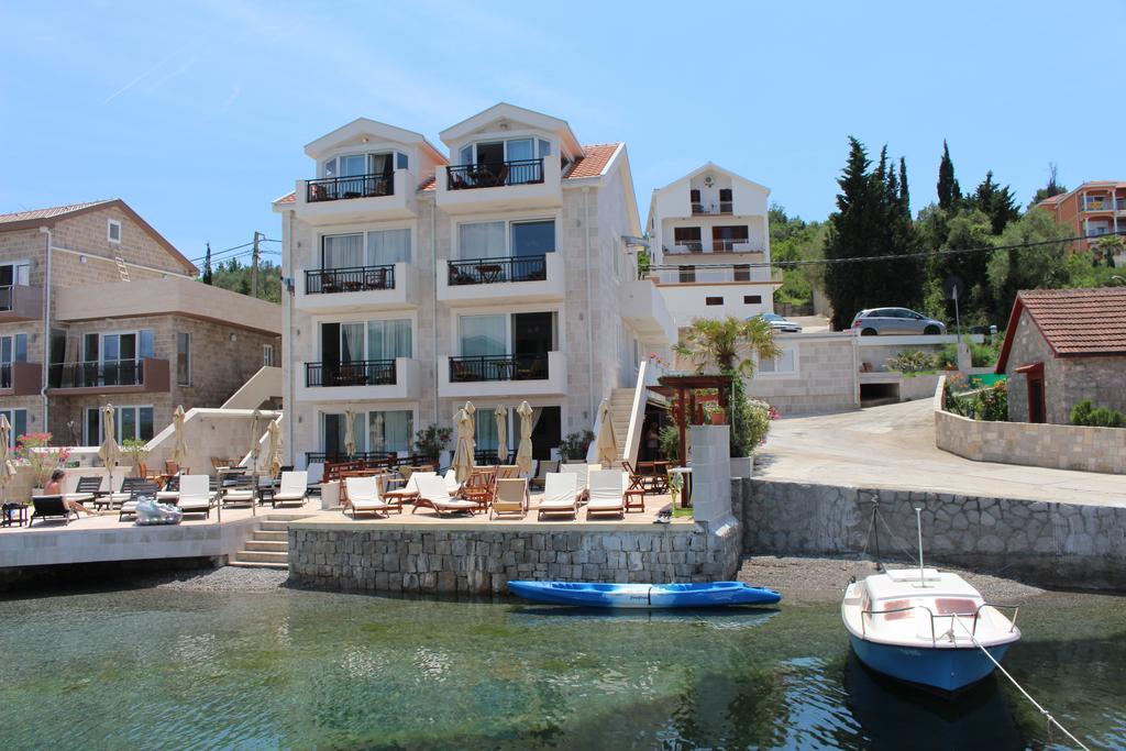 Apartments Harmonia Tivat Eksteriør bilde